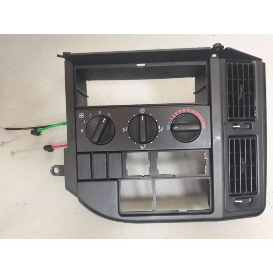 Housing center console 463072/461298/461315 uses Volvo 440, 460
