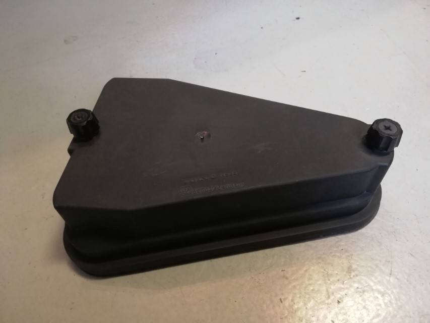 Volvo 440/460 Lid fuse box 3445381 used Volvo 440, 460 ... volvo 340 fuse box 
