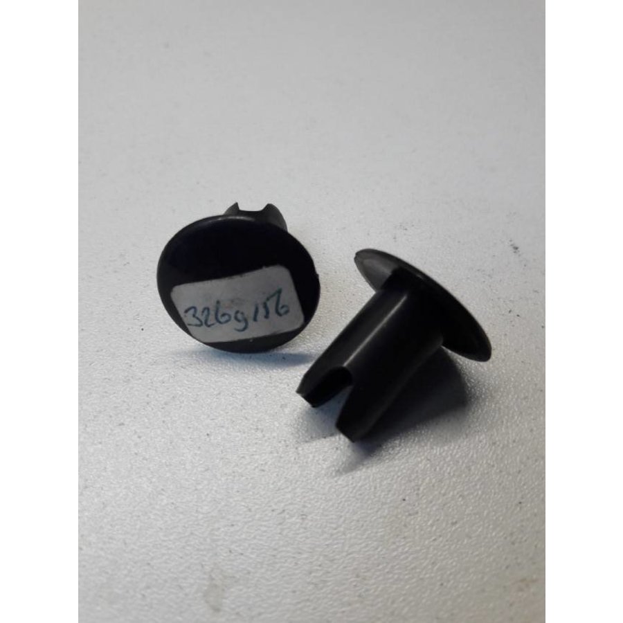 Plug 3269156 NEW Volvo 343, 345, 340, 360