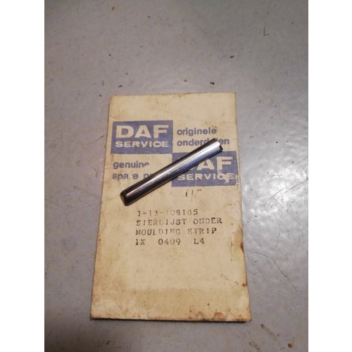 Clip strip decorative frame under 1-13-108185 NOS DAF 