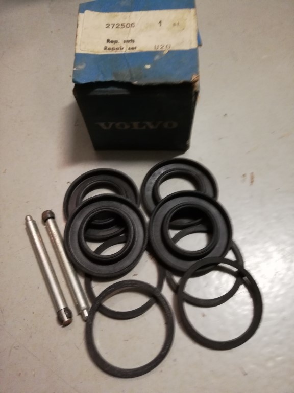 Volvo 240/260 Repair kit brake caliper front axle 272506 NOS Volvo 200 series Volvo 340 Parts