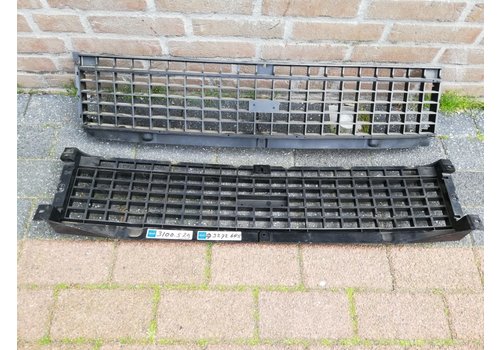 Radiator grille 3272685 NOS DAF 66, Volvo 66 