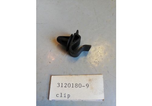 Clip paneel 3120180 NOS DAF, Volvo 66 