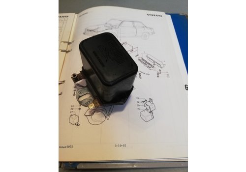 Ducelier 3100967-3 voltage regulator uses Volvo 66 