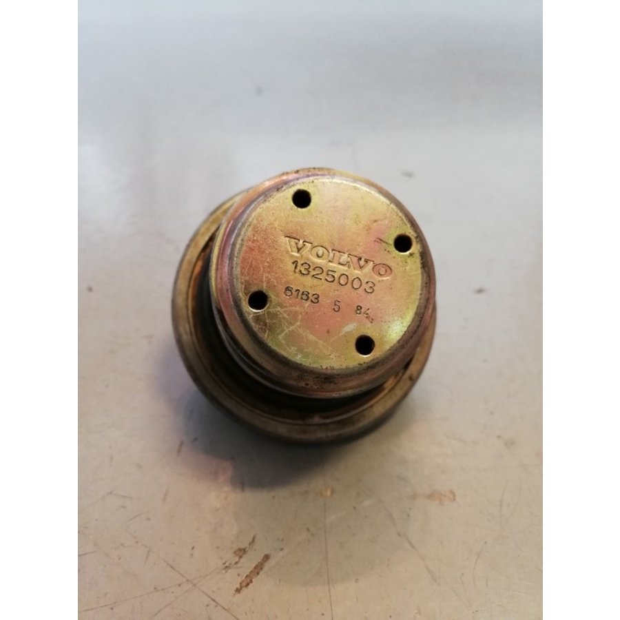 Tank cap lockable 1325003 used Volvo 240, 260