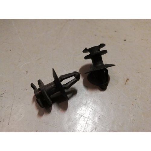 Clip clamp interior 1225126 NEW Volvo 240, 260 