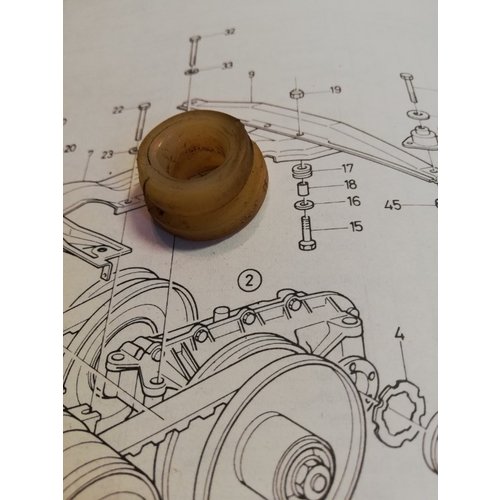 Montagerubber, ophangrubber CVT transmissie 3292357-5 gebruikt Volvo 343, 345, 340 