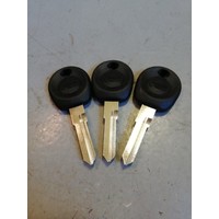 Set of blank keys, uncut Volvo 300 series