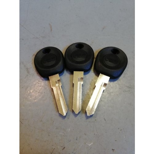 Set of blank keys, uncut Volvo 300 series 