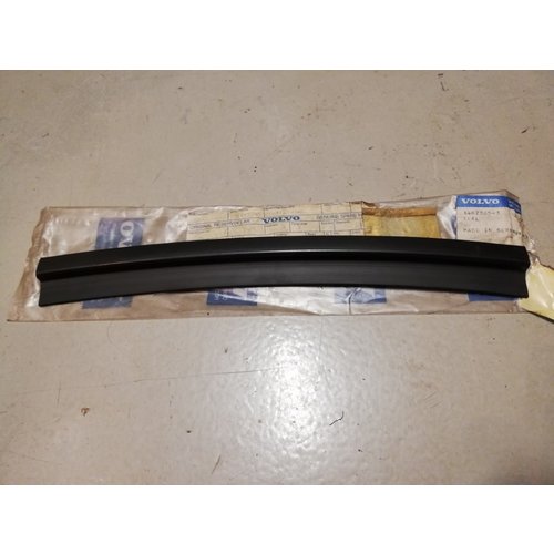 Rubber seal bonnet 3467305 from '94 -'97 NOS Volvo 440, 460 