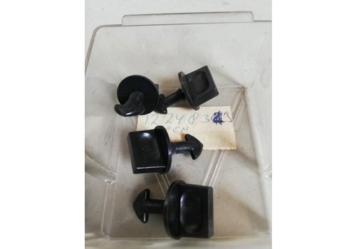 Clip cover fuse box black 1224833 NOS Volvo 240, 260 