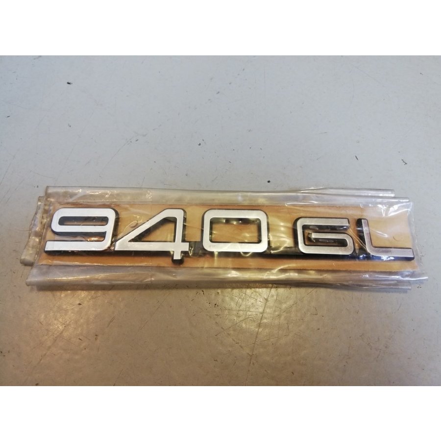 Emblem '940GL' 3538441 NOS Volvo 940 - Volvo 340 Parts Netherlands
