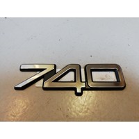 Emblem '740' 3538301 NOS Volvo 740