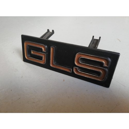 GLS badge grille 3203299-7 uses Volvo 340, 360 