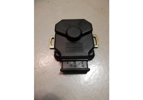 Throttle position sensor switch Bosch 8350696 NOS Saab 99 