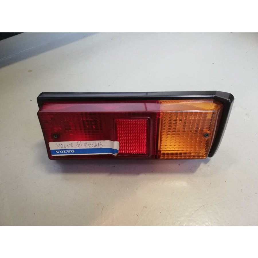 Achterlicht RH 3272683 NOS Volvo 66