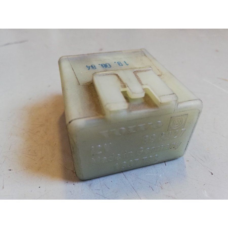 Relay interval wiper rear window white 1307733 NOS Volvo 240, 260 seri