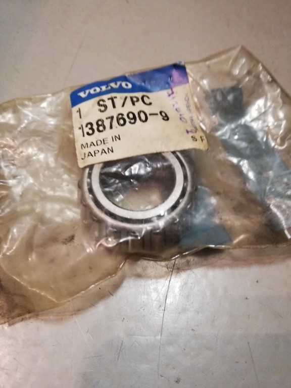 Cone bearing, wheel bearing 1387690 NOS Volvo 240, 260, 740, 760 serie