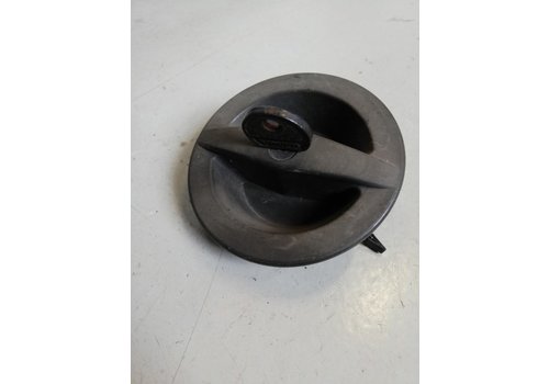 Tankdop afsluitbaar benzine 284430 gebruikt vanaf 1980 Volvo 340, 360 