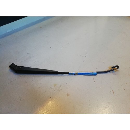 Wiper arm L/R 1369830 NOS Volvo 940 