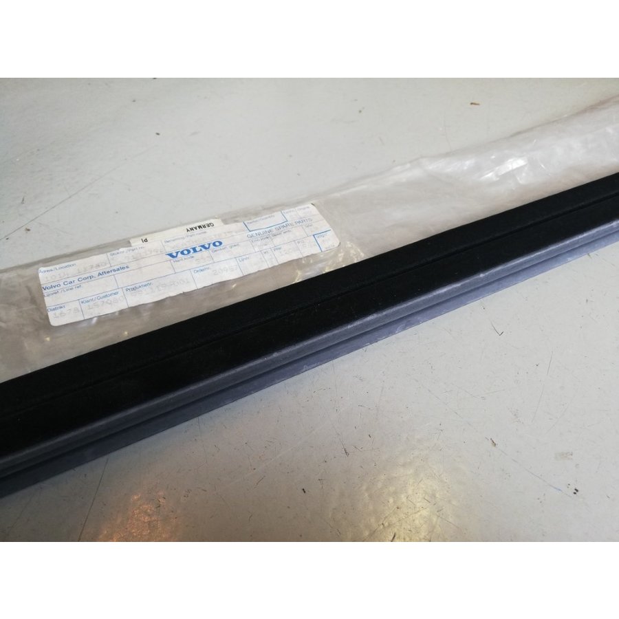 Afdichtstrip, raamlijst LH 9133798 NOS Volvo 850,  V70, V70XC