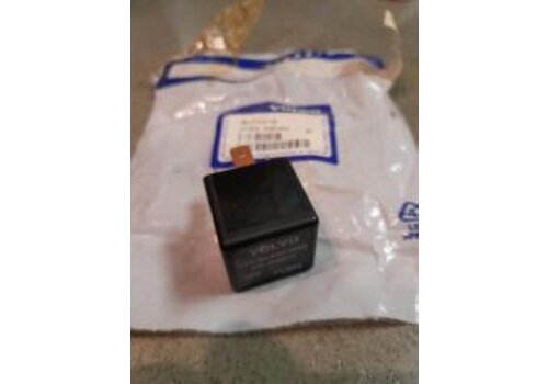 Relay 40amp 4-pole 3472210 NOS Volvo 340, 360 