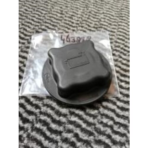 Radiator cap expansion tank cover 463828-4 NEW Volvo 240, 260, 343,345,340,360, 740, 760, 780 