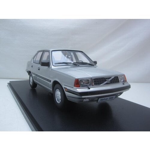 Scale model 1:18 Volvo 360 sedan NEW 