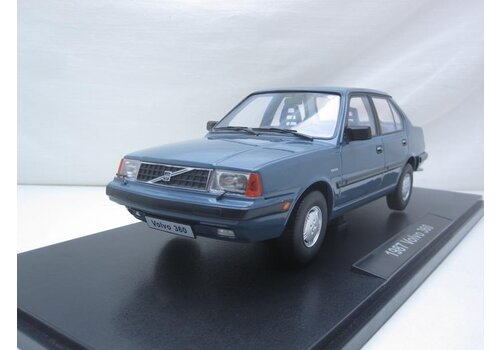 Schaalmodel 1:18 Volvo 360 GLT sedan 'Blauw' NIEUW 