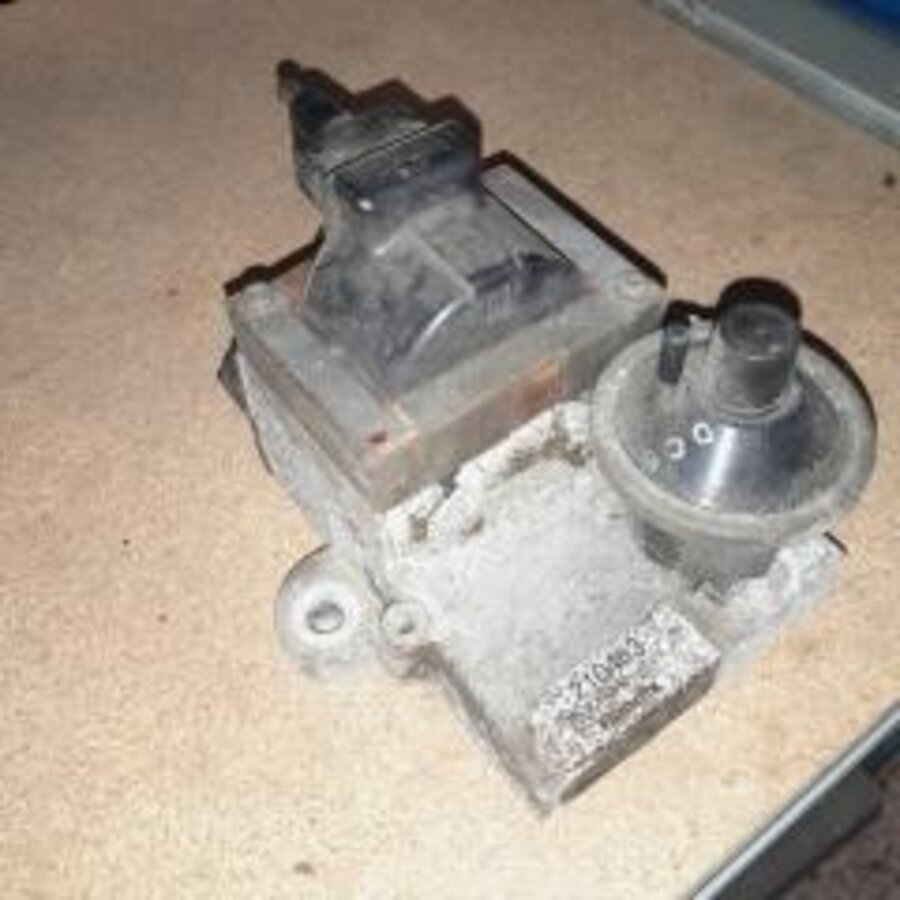 Renix ignition module B172 engine 3210463 uses Volvo 340