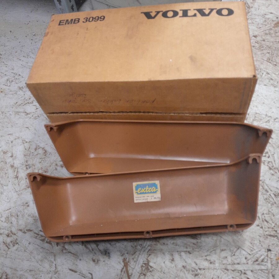 Map compartment camel front door 3284710 used Volvo 343, 345