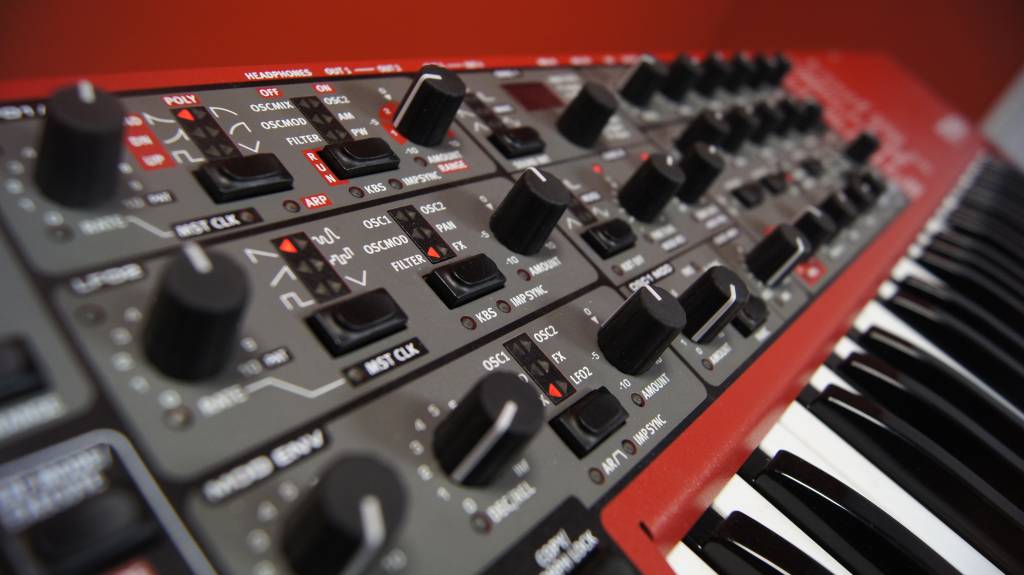 Nord Lead 4 (jong gebruikt)