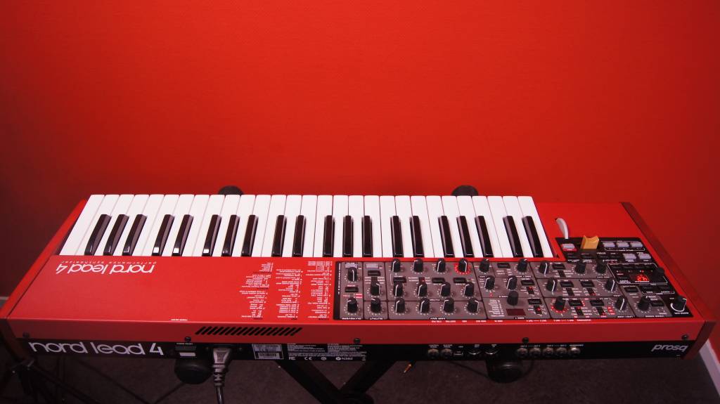 Nord Lead 4 (jong gebruikt)