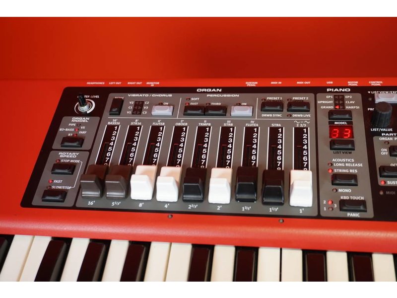 NORD Electro 5D 61 (jong gebruikt)