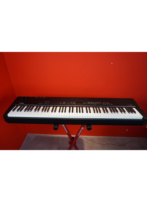 Yamaha CP33 (gebruikt)