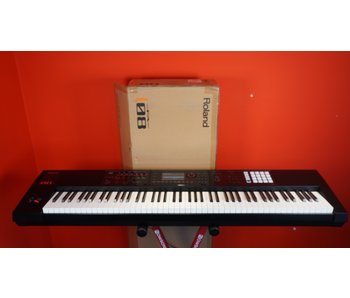 ROLAND FA08 (B-stock)