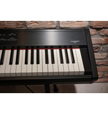 ROLAND RD300NX (jong gebruikt)