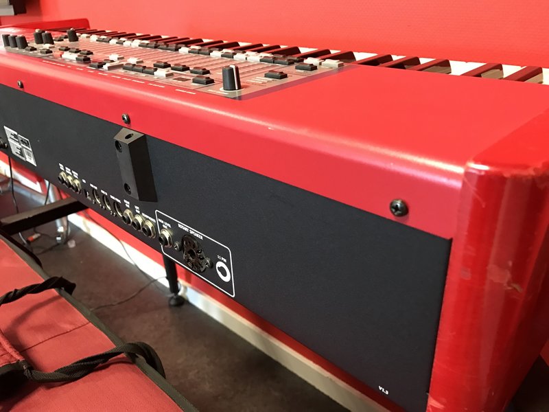 NORD C1 combo organ met softcase (gebruikt)