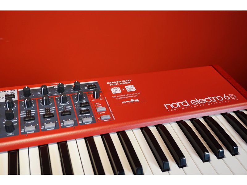 NORD Electro 6D 73 (jong gebruikt)