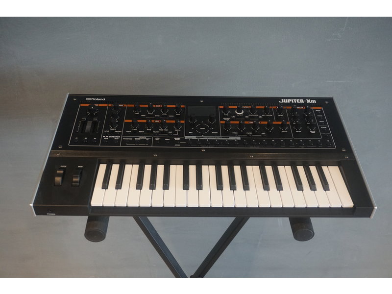 ROLAND Jupiter XM (B-stock)