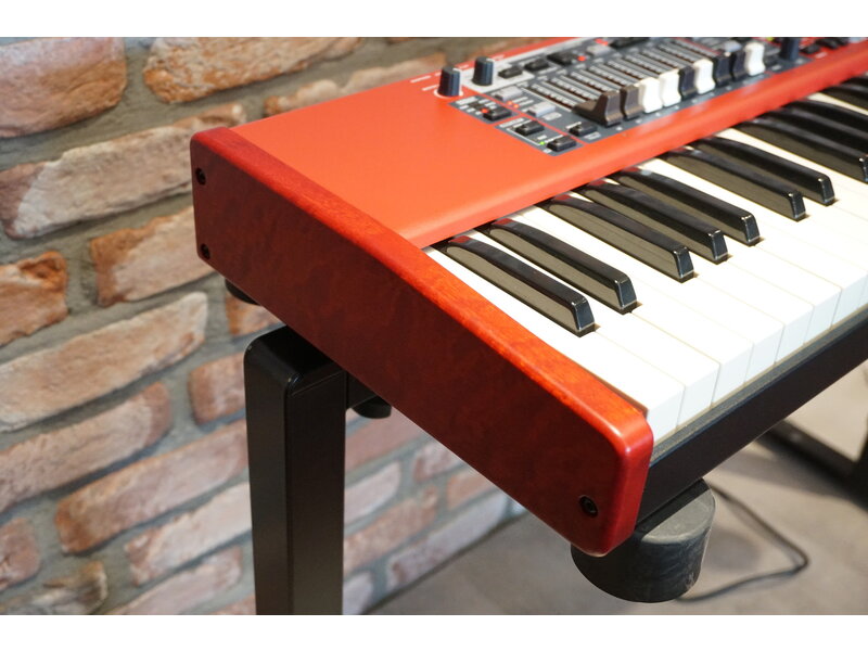 NORD Electro 6D 61 (jong gebruikt)