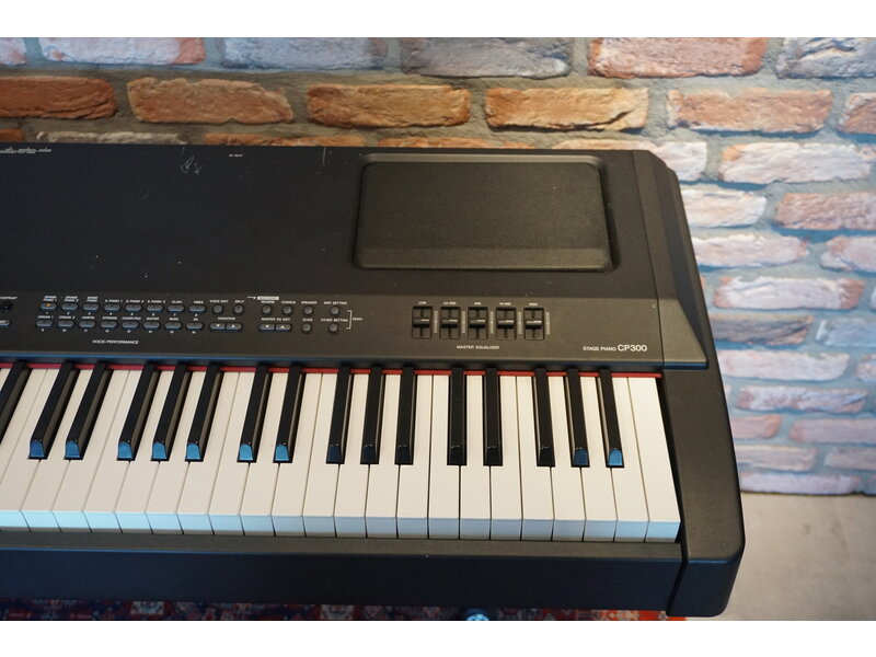 Yamaha CP300 met hardcase (gebruikt)