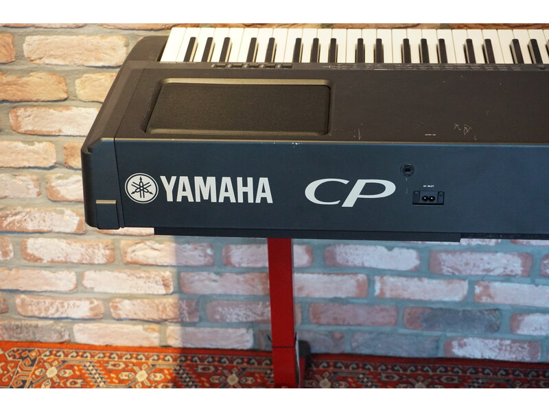 Yamaha CP300 met hardcase (gebruikt)