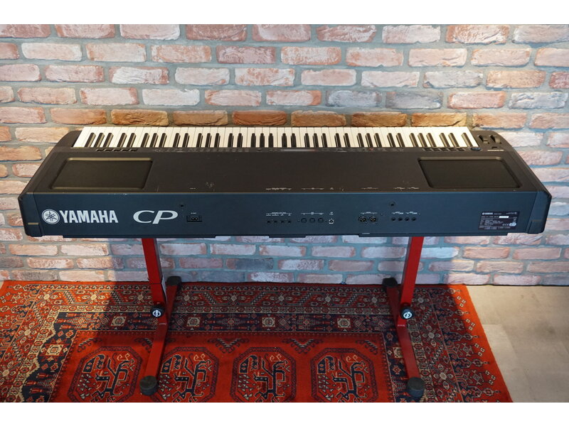 Yamaha CP300 met hardcase (gebruikt)