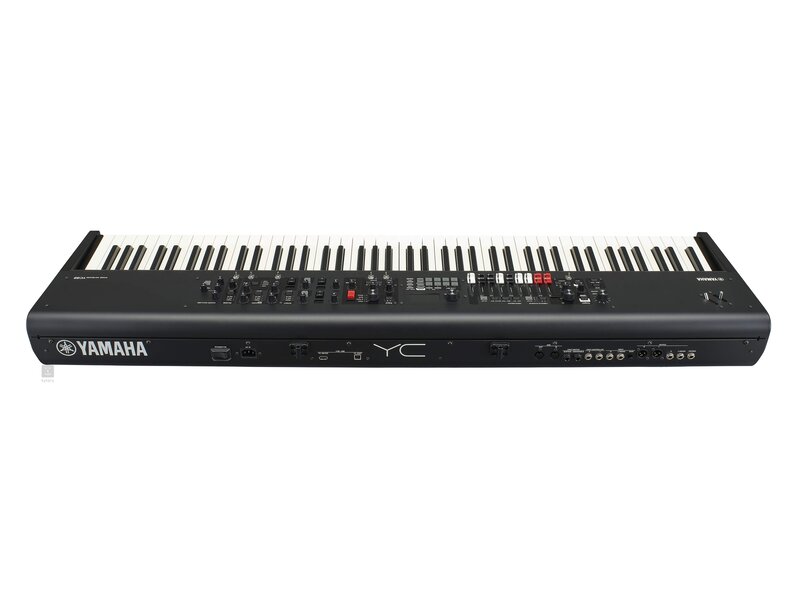 Yamaha YC88 (jong gebruikt)