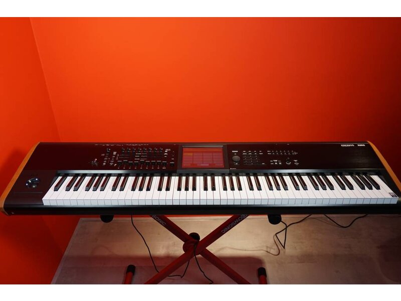 KORG Kronos v2 88 (Jong Gebruikt)