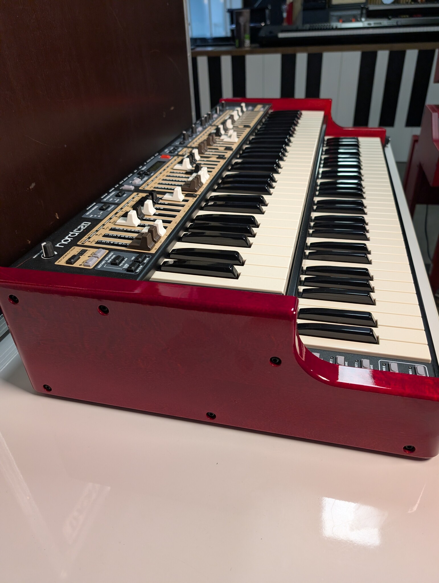 Nord Organ C2D in perfecte staat