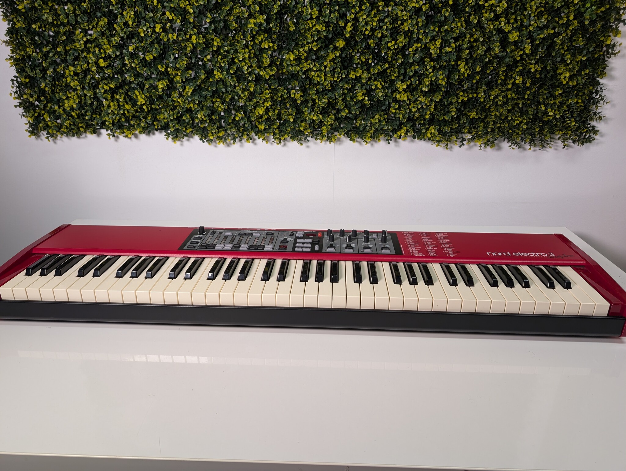 Nord Electro 3 73
