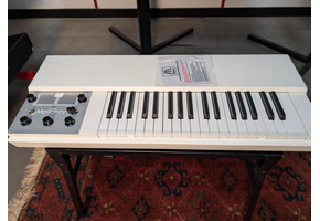 Mellatron M4000D Mini