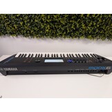 Yamaha Modx6+ 1 maand oud